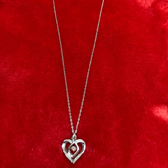 Heart Shaped Necklace - Picture 2 of 3